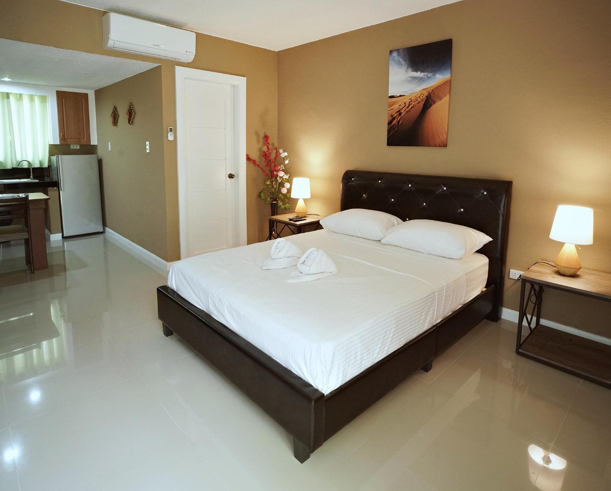 Coco Apartelle 3*